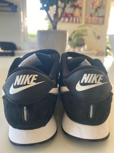 Brand new Nike runners for girls