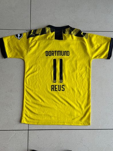 Borrusia Dortmund Football Kit