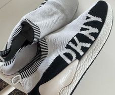 DKNY unisex shoes size uk 3