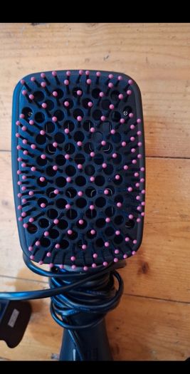 Revlon One-Step Hair Dryer and Styler 2-in-1 hot air styling tool