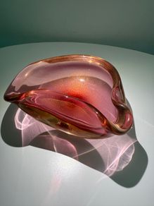 Rare Murano Art Glass Bowl. Attributed to Archimede Seguso. Pink & Gold Polveri c.1950s