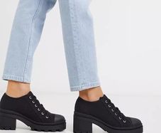 Truffle canvas shoes