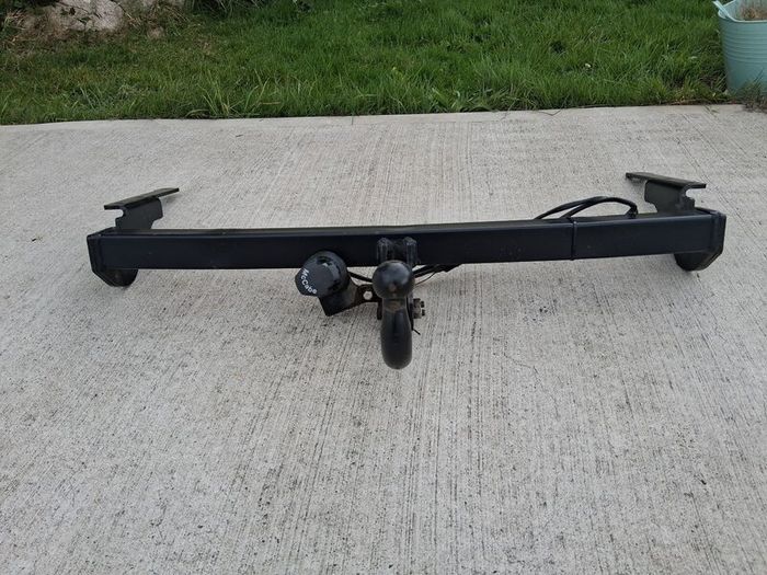 Car truck tow bar