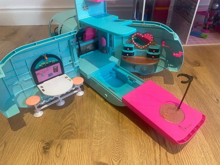 LOL Doll House & Camper van