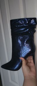 Guess Dabbi Ankle Boots in Blue in 38.5 size