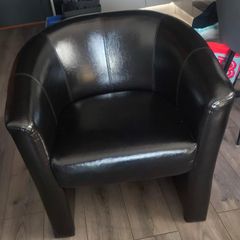 Black Tub Chair