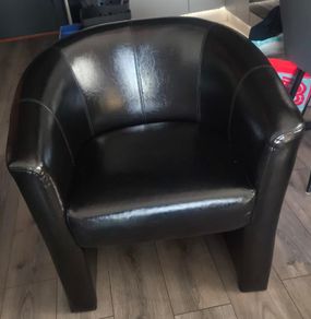 Black Tub Chair