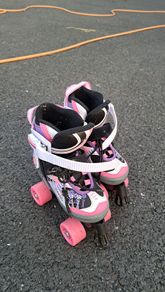 Roller blades