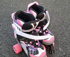 Roller blades