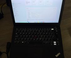 Lenovo ThinkPad X270 ,  i5-7300U, 8GB ram, 256GB SSD
