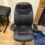 Premium Executive Office Chair, High Comfort, Excellent Condition Image 4
