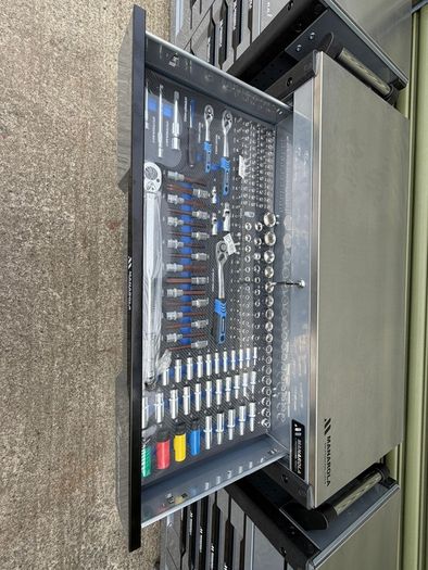 Manarola 12-drawer Tool Box - Fully Loaded With Tools!