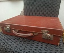 Vintage 1930's British made Brown Leather hard-shell case in nice original condition