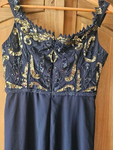 Vigros Lounge ladies dress size 16