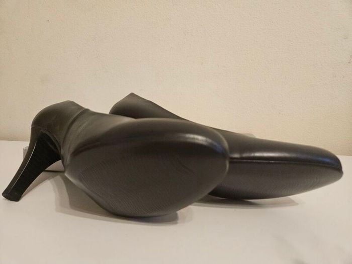 Gabor Nappa high tech leather soft & smart high heel court shoes black 95.310.87 RRP 65 euro 5.5 UK  & 6 UK NEW & BOXED SALE