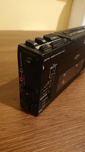 Sony Walkman DC6 Professional - 1984