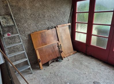 Antique bed frame 4'6"