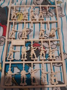 Miniature soldiers