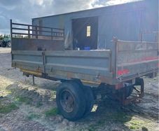 Tipping trailer