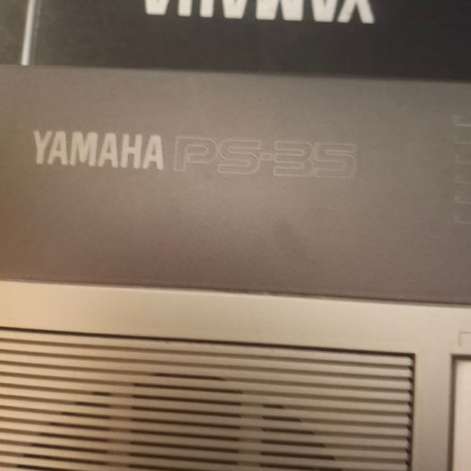 Yamaha PS35 Keyboard