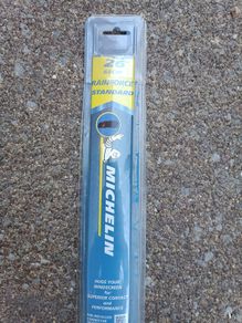 Brand new Michelin wiper blade 26 inches - Free shipment