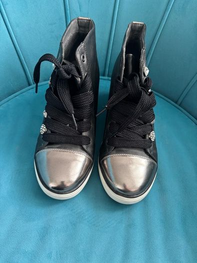 Brand new shoes- size 41