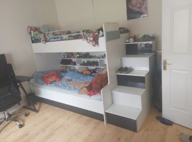 bunk bed