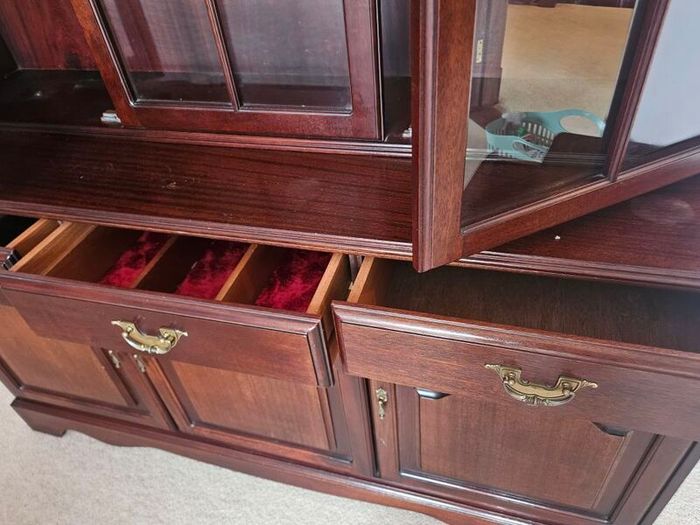 Display cabinet