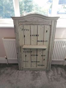 Shabby chic wall decor
