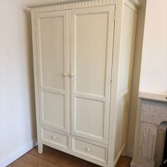 wardrobe