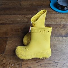 crocs wellies in yellow sunshine
