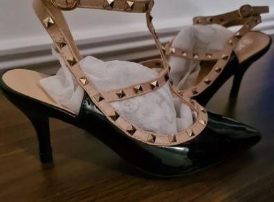 Black Patent Leather / Beige / Gold Stud High Heels BRAND NEW!!!