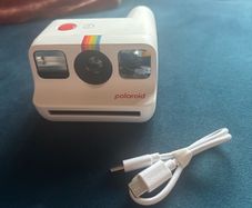 Polaroid Now Generation 2