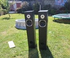 speakers