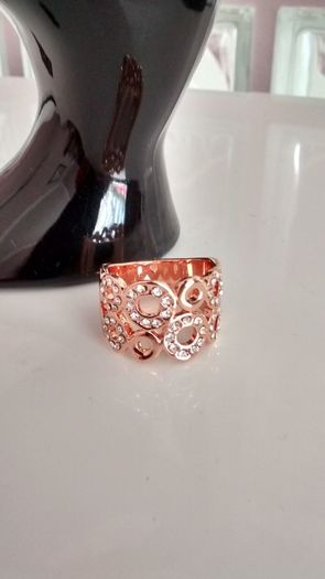 Rose Gold Plated Austrian Crystal Ring