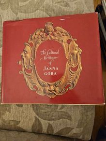 The Cultural Heritage Of Jasna Gora. With Introduction By Wladyslaw Tomkiewicz And Philosophys By Jan Michlewski And Janusz Rosikon. Second Edition Revised 1979 Large Volume Hardback With Dustjacket In Good Condition. See Photos For Same.