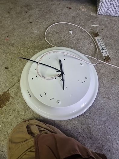 1 Surface mounted light fitting