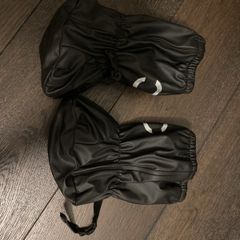 Mikk line snow booties.