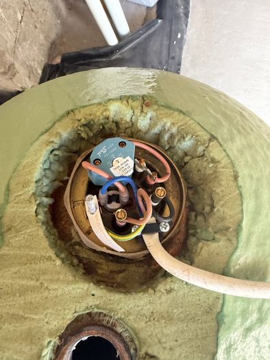 water tank 90L