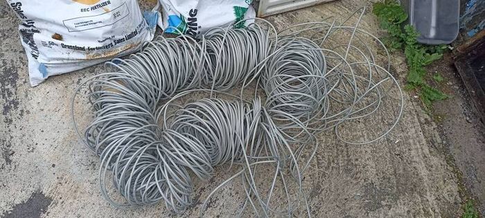 Roll of Data Cable
