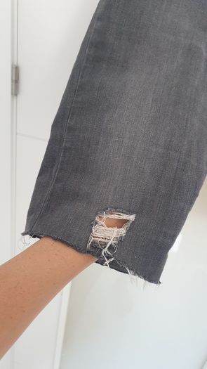 Pedro del Hierro skinny fit shorts Sz 12UK