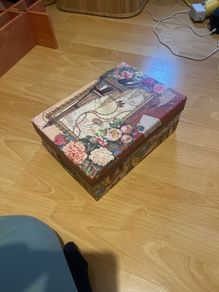 Storage box