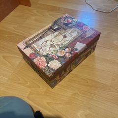 Storage box