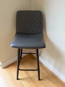 Barstool