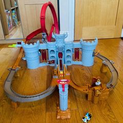 Hot Wheels Mario Kart Bowser Castle Raceway Track