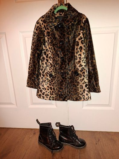 Beautiful Next coat(7-8 years)+Goldigga boots(size 11)