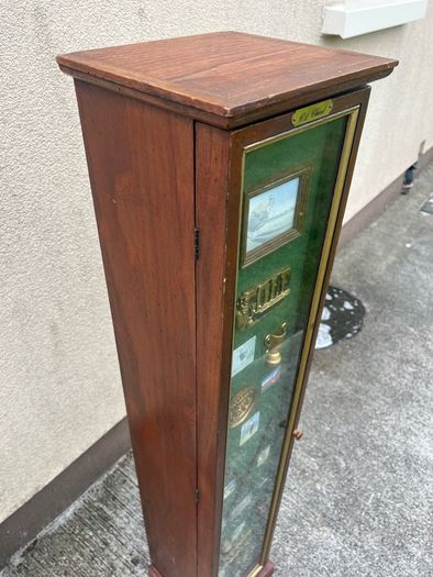 Small golf cabinet