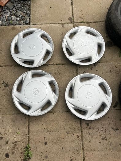 Toyota Starlet CD 13" Steelies and Hubcaps