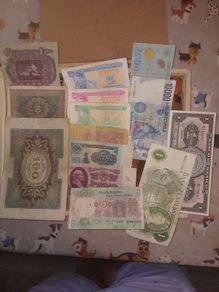 4 kg.coins+14 banknotes.
