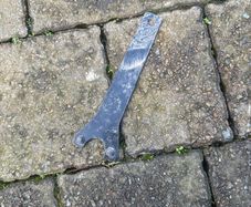 grinder key